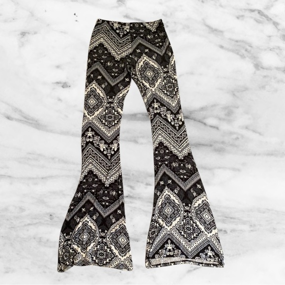 Black & Cream Boho Flare Pants - Medium, Festival Ready Statement Bottoms - Picture 6 of 8